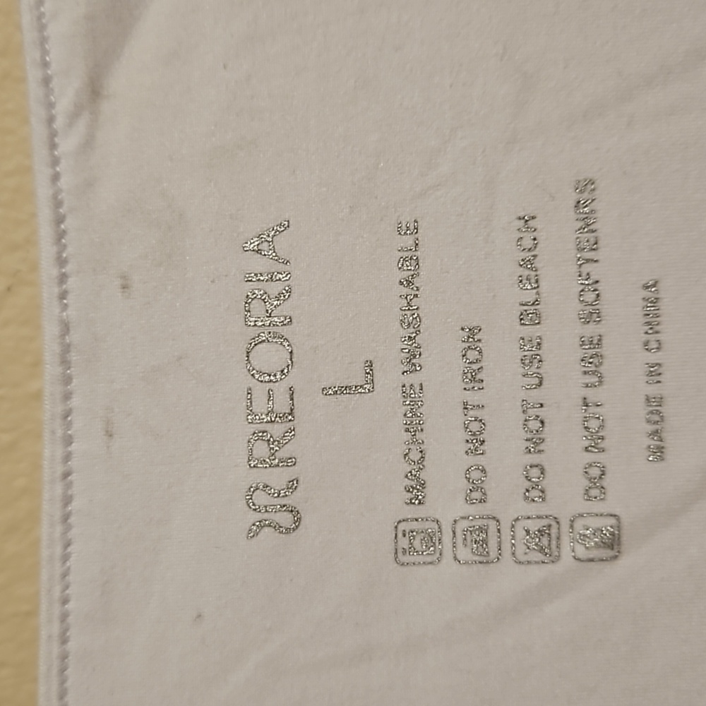 Reoria white squared V neck bodysuit. NWT - Picture 2 of 4
